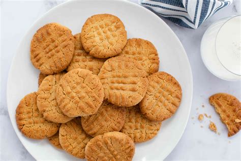 Why are my 3 ingredient peanut butter cookies crumbly?